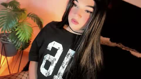 miss_zz online show from March 16, 8:24 pm