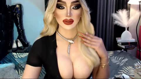 Snapshot of misschannel4sub chatting on March 9, 6:54 pm PRIESTESS CHANNEL online show from March 9, 6:54 pm
