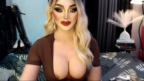 Snapshot of misschannel4sub chatting on March 1, 2:55 pm PRIESTESS CHANNEL online show from March 1, 2:55 pm