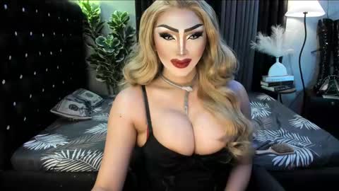 Snapshot of misschannel4sub chatting on October 9, 6:19 am PRIESTESS CHANNEL online show from October 9, 6:19 am