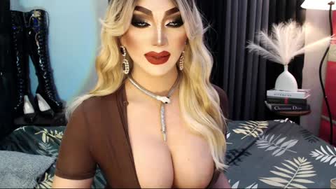 Snapshot of misschannel4sub chatting on March 3, 2:28 pm PRIESTESS CHANNEL online show from March 3, 2:28 pm