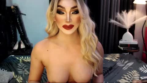 Snapshot of misschannel4sub chatting on March 1, 11:50 am PRIESTESS CHANNEL online show from March 1, 11:50 am