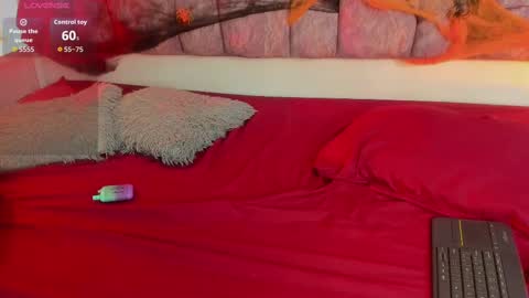 dahlia online show from October 30, 2:28 pm