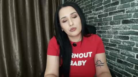 Miss online show from April 13, 9:30 pm