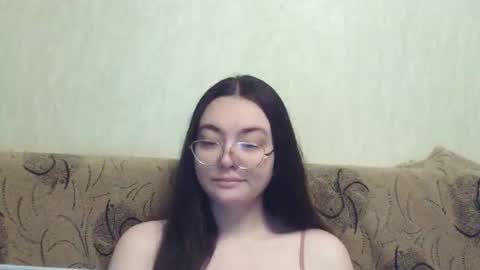 missis mona online show from March 18, 8:09 am