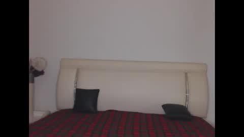 Khloe online show from January 12, 6:26 pm