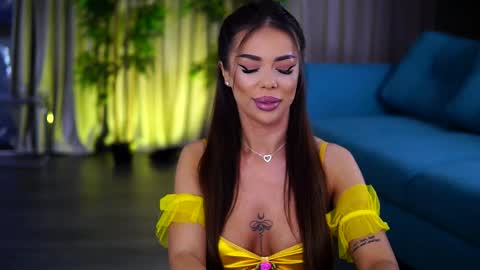 misskiarra online show from March 1, 4:58 am