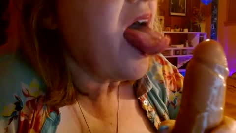 MissKittyFox online show from August 9, 4:40 am