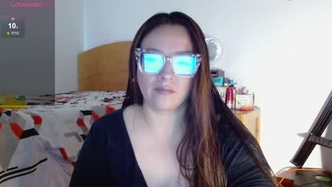 Snapshot of misslady__eva chatting on February 10, 1:44 pm eva online show from February 10, 1:44 pm