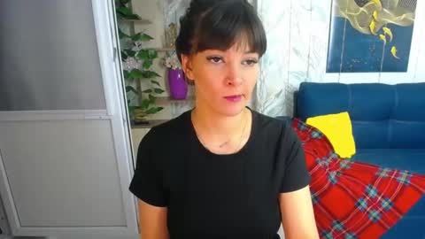 MissLaura online show from December 23, 7:14 am