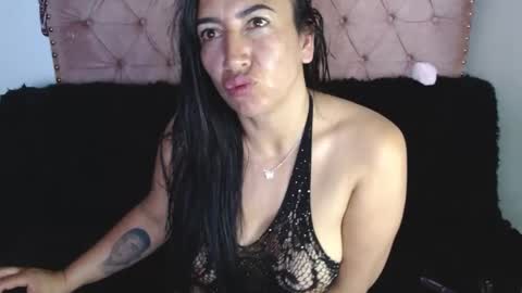 luccy online show from June 3, 9:53 pm