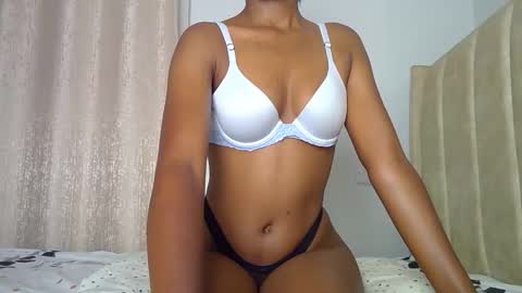 lunah online show from April 17, 7:44 am