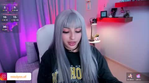 i am lyn online show from March 1, 6:39 am