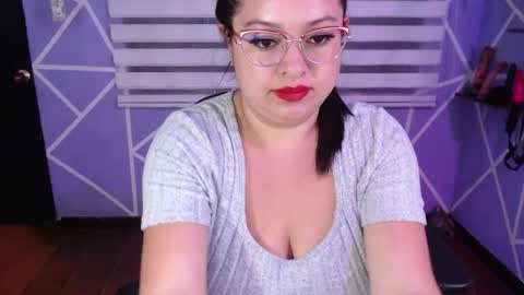 Miia online show from April 22, 3:52 pm