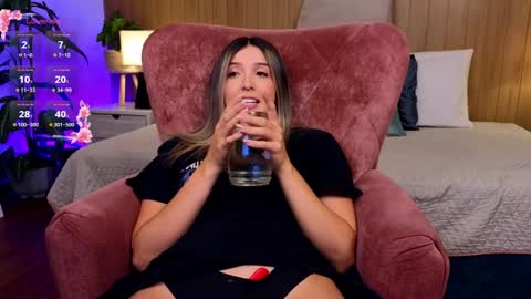 Snapshot of missmonaco chatting on January 8, 11:09 pm Emma Rivera online show from January 8, 11:09 pm