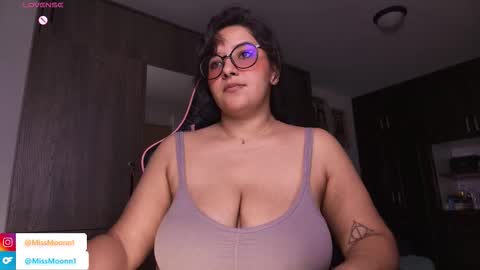 MissMoon online show from November 15, 12:45 am