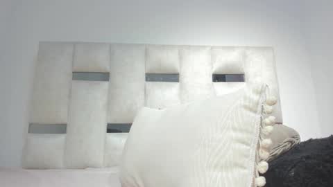 missnatasha05 online show from September 19, 11:41 pm