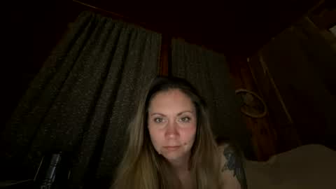 misspearlxo online show from July 17, 7:43 am