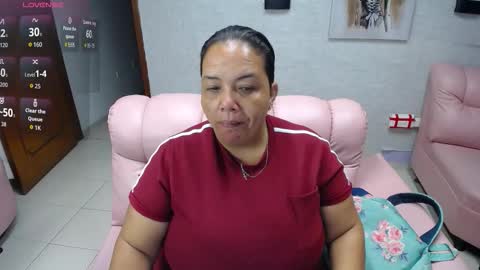 Snapshot of misspenelopenipples chatting on October 20, 11:37 am Penelope online show from October 20, 11:37 am