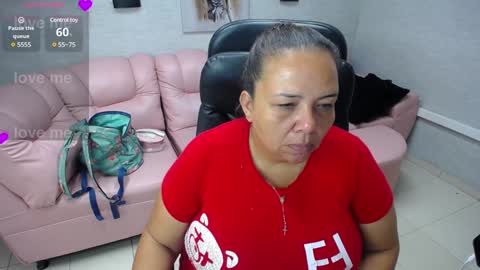Snapshot of misspenelopenipples chatting on February 5, 12:17 pm Penelope online show from February 5, 12:17 pm