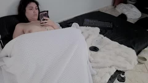 sarah online show from April 1, 12:06 pm