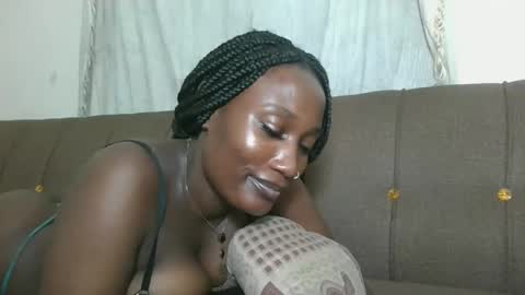 Snapshot of missprettygal chatting on October 14, 10:24 pm pretty gal online show from October 14, 10:24 pm