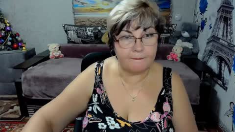 Snapshot of missritabella chatting on January 8, 7:03 pm Rita online show from January 8, 7:03 pm