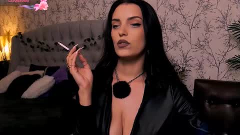 Snapshot of missrosse_ chatting on September 21, 9:52 pm Emily online show from September 21, 9:52 pm