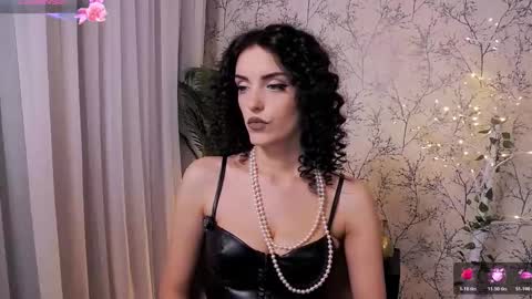 Emily online show from November 22, 11:57 pm