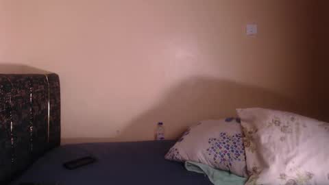 Snapshot of missthighsohmy chatting on October 16, 7:52 am missthighsohmy online show from October 16, 7:52 am