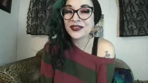 Missy Dee online show from December 2, 7:29 am