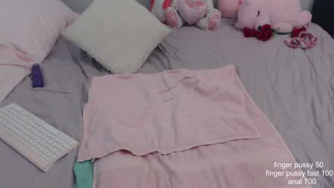 Snapshot of missyinpinkk chatting on February 3, 7:51 am Missy online show from February 3, 7:51 am