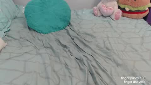 Snapshot of missyinpinkk chatting on March 3, 7:43 am Missy online show from March 3, 7:43 am