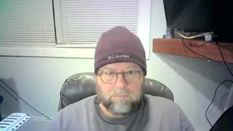 Mr. Happy online show from February 6, 2:22 am