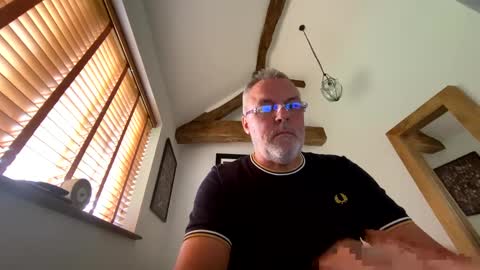 Snapshot of misterblivs chatting on October 2, 12:59 pm Misterblivs online show from October 2, 12:59 pm