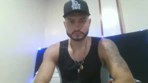 mistersam33 online show from December 1, 9:28 pm