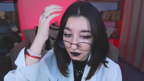 Snapshot of mistress__marcelline chatting on September 11, 10:16 am Marcelline online show from September 11, 10:16 am