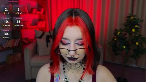 Marcelline online show from May 7, 2:07 am