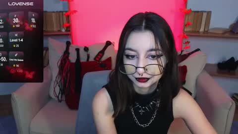 Snapshot of mistress__marcelline chatting on October 10, 9:59 am Marcelline online show from October 10, 9:59 am