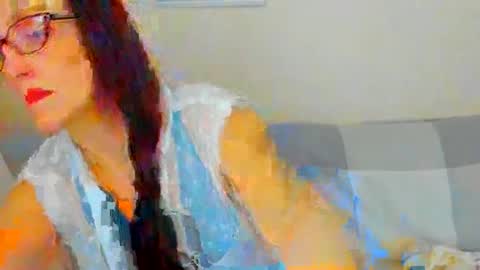 Victoria Eden online show from April 10, 7:35 am