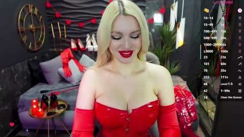 Snapshot of mistress_darsy chatting on February 13, 4:50 pm Darsy online show from February 13, 4:50 pm
