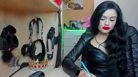 Mistress Kristi online show from October 21, 7:17 pm