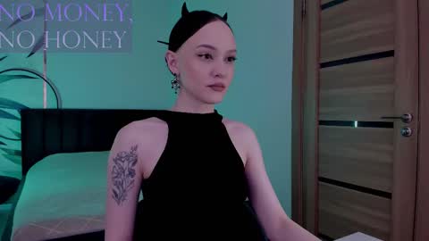 Mistress Mia online show from October 26, 11:37 pm