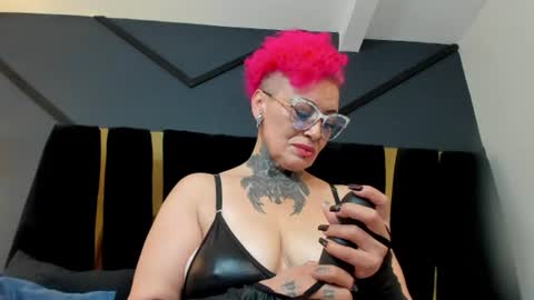 Sandy Mistress  online show from June 15, 8:45 pm