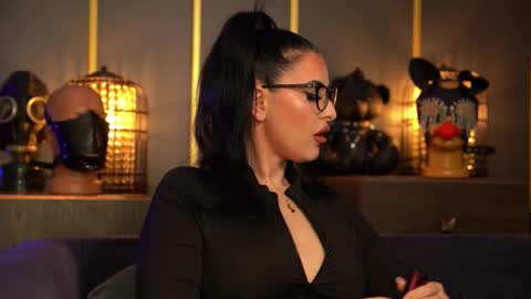 Mistress Kelly online show from February 20, 11:40 pm