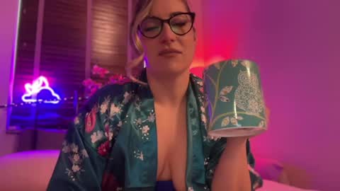 Miss X online show from May 23, 2:13 pm