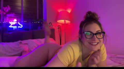 Snapshot of mistresssx chatting on February 13, 6:37 pm Miss X online show from February 13, 6:37 pm
