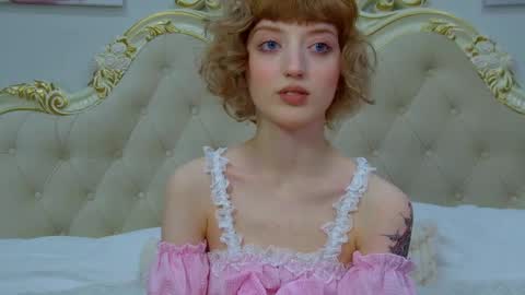 Misty online show from March 24, 8:04 pm