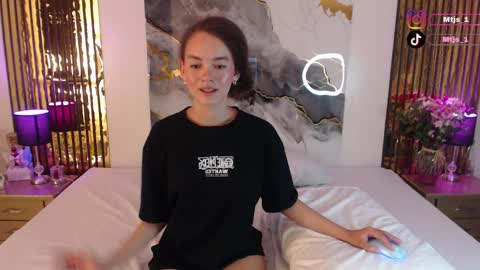 Mtica Brennet online show from April 7, 4:25 am