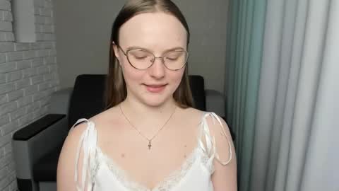 Miya online show from March 11, 3:02 pm